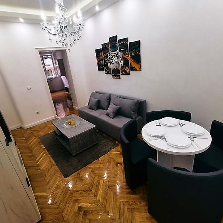 Victory Apartment - Heart Of Belgrad Exterior foto