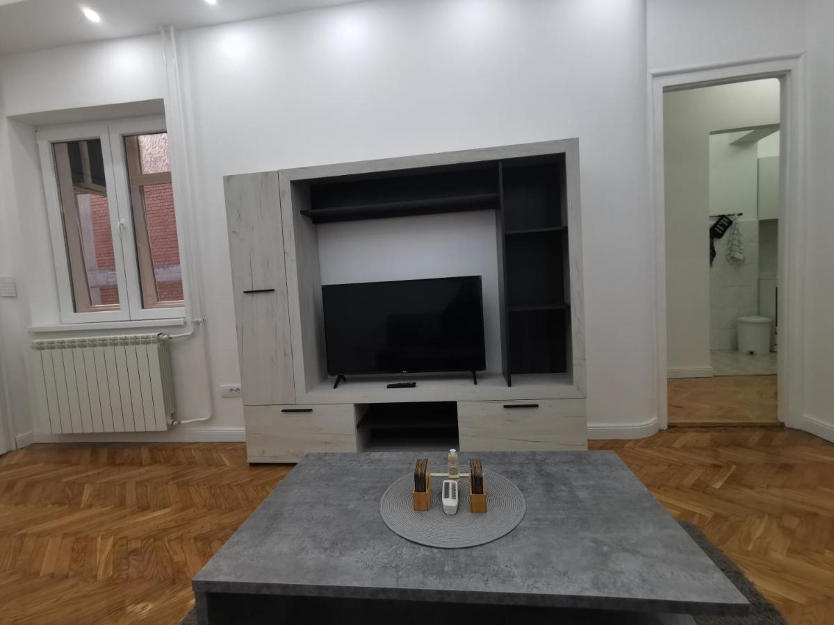 Victory Apartment - Heart Of Belgrad Exterior foto